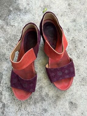 John Fluevog Low Rule Selma Embossed Suede Sandal, size 7.5